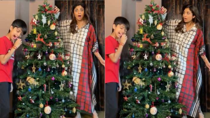 Bollywood Actress Shilpa Shetty Is Decorating Christmas Tree